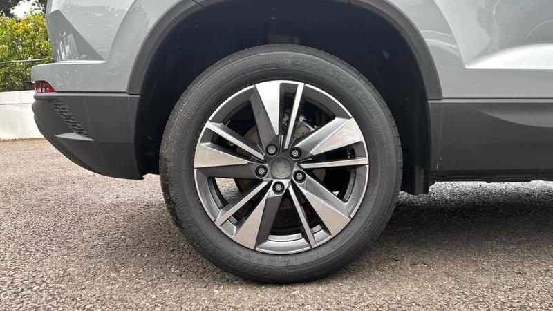 Skoda Karoq Photo at-22072258dbd347088aebcd3914b98c67.jpg