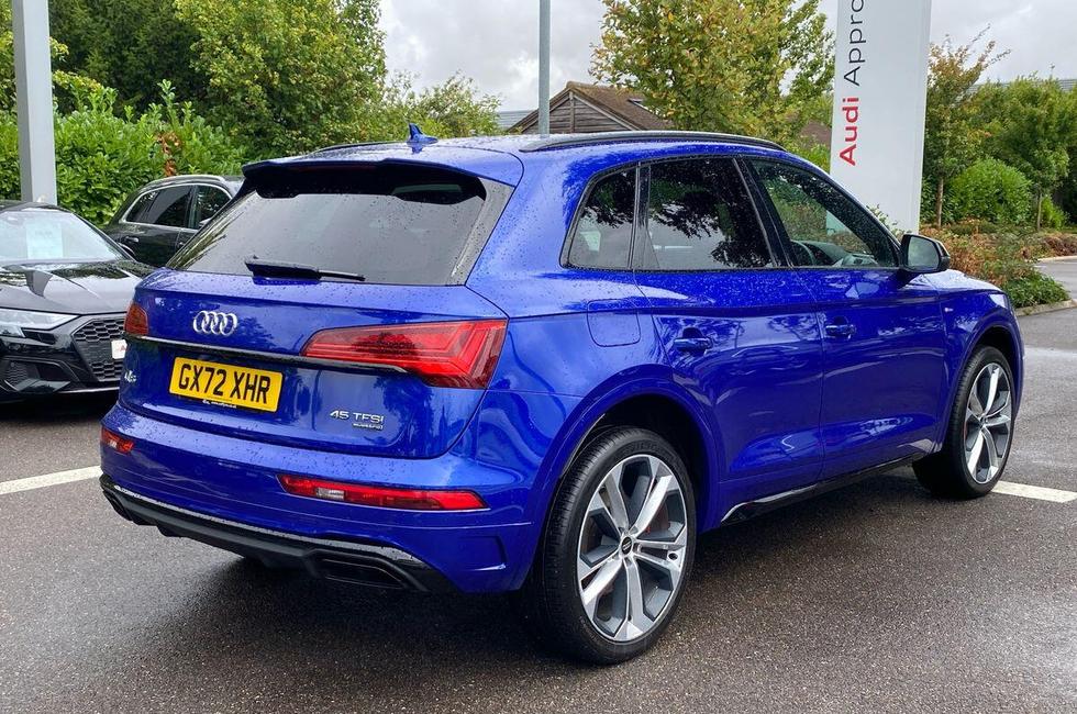 Audi Q5 Photo at-220e68fccbd14eeda7294d54f9e9310f.jpg