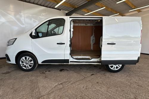 Renault TRAFIC Photo at-223108ddf002415db27c816fc0a48a69.jpg