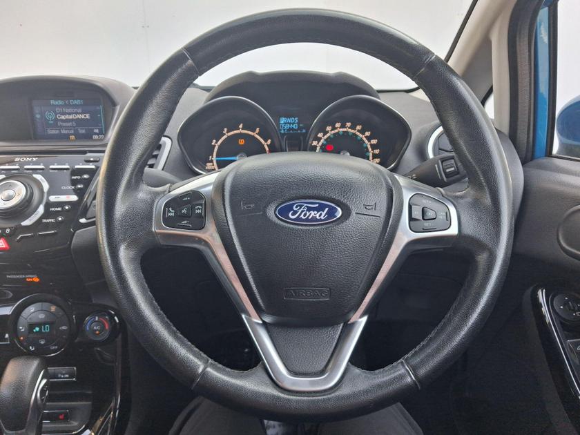Ford Fiesta Photo at-2248e8dc17934e019d85b7ef5e88d909.jpg