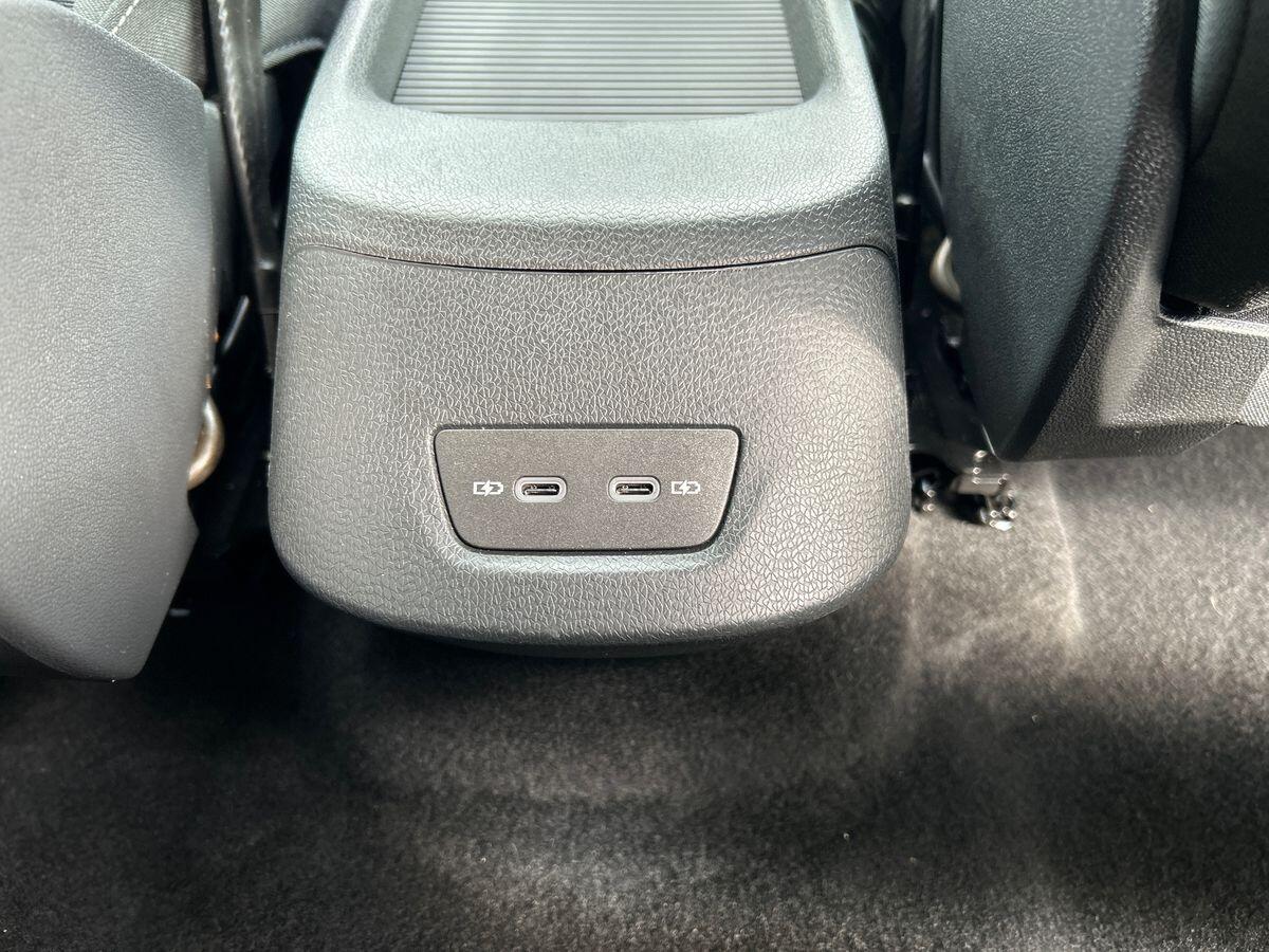 Volkswagen ID.3 Photo at-22500b6c3f2449f3a5cc4f530544fdf2.jpg
