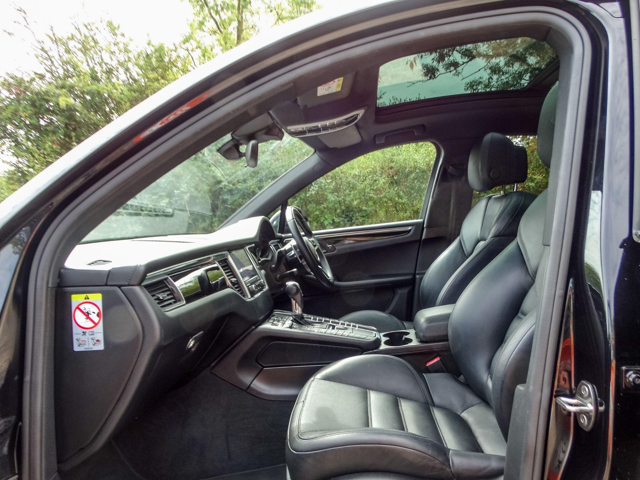 Porsche Macan 3.0T V6 GTS PDK 4WD Euro 6 (s/s) 5dr — photo 3
