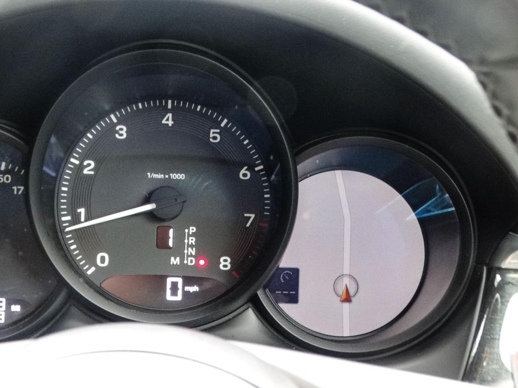 Used Porsche Macan LX72OYD 38