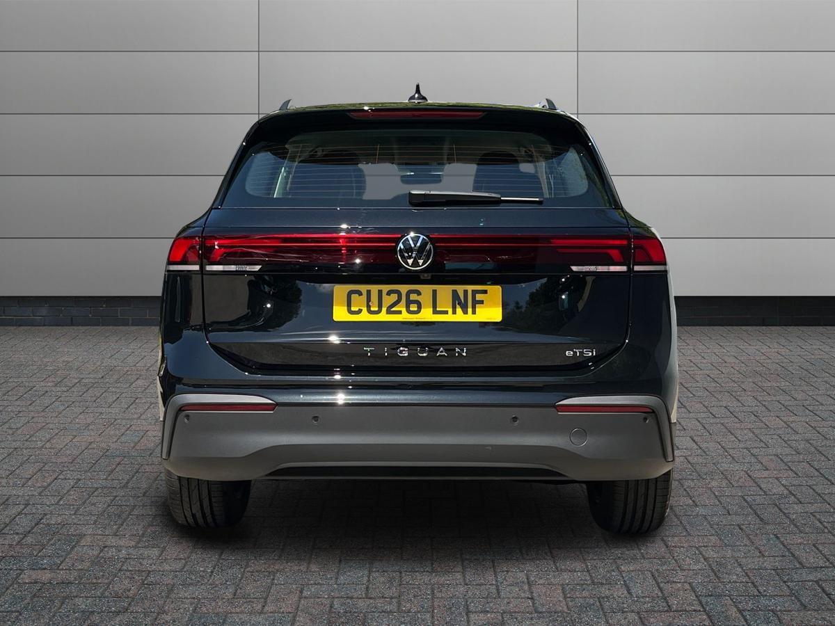 Volkswagen Tiguan Photo at-2294a0ef4c204504843e977d51c9d0a5.jpg