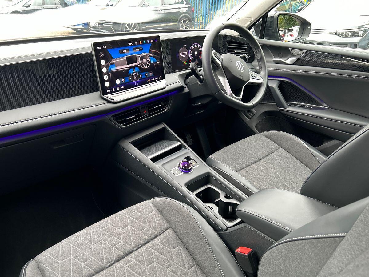 Volkswagen Tiguan Photo at-22989e49a29742d698e54e0d44d52b76.jpg