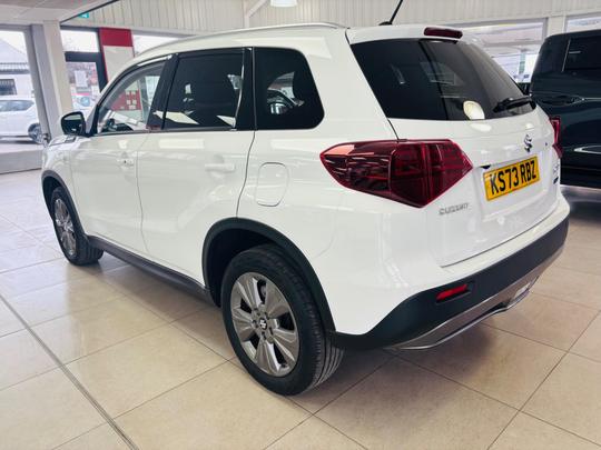 Suzuki Vitara Photo at-229e038759974a4ba075e2dc64736daf.jpg