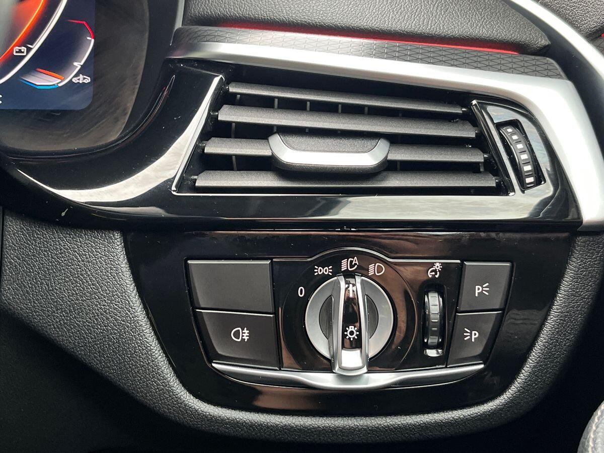 BMW 5 Series Photo 38