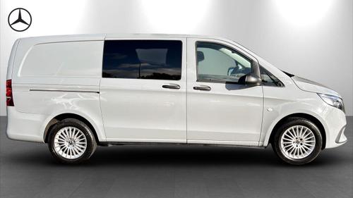 Mercedes-Benz Vito Photo at-22ce22019000411ea3f5bc459443243b.jpg