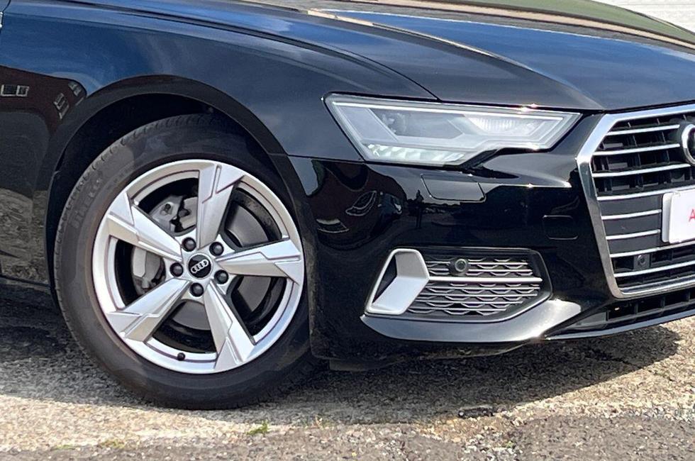 Audi A6 Photo at-22d4f48d5b3d4253a354c81192eb2d5f.jpg