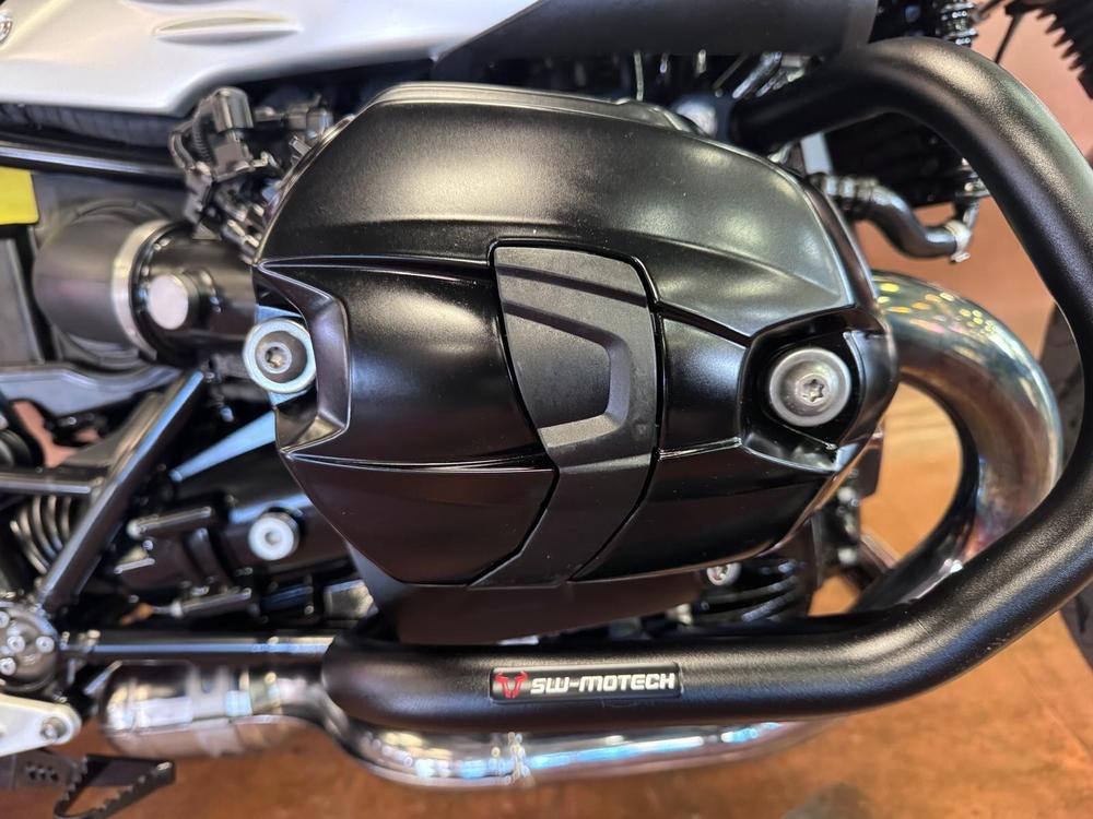 BMW R nineT Urban G/S Photo at-22df8428ab5a443eb271a9f757e29ef9.jpg