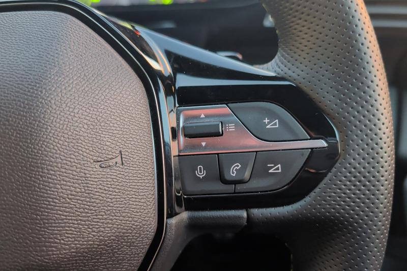 Used Peugeot 408 YP24AXO 19