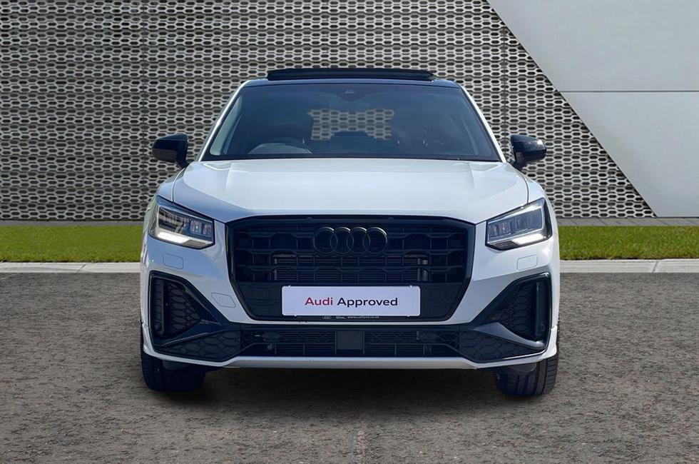 Audi Q2 Photo at-22feb5b6aba240f2b0dd9fb3c0a865e0.jpg