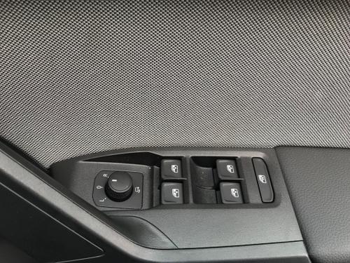 SEAT Arona Photo at-2300e5b8515f401a860834292529ad73.jpg