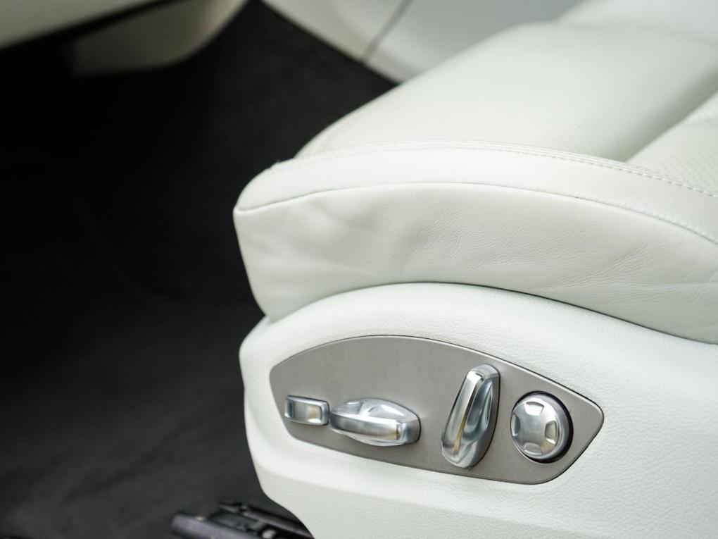 Used Porsche Macan LX72PFK 20