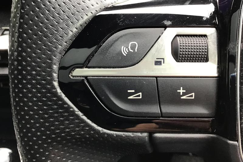 Used Peugeot 5008 YC20WMG 26