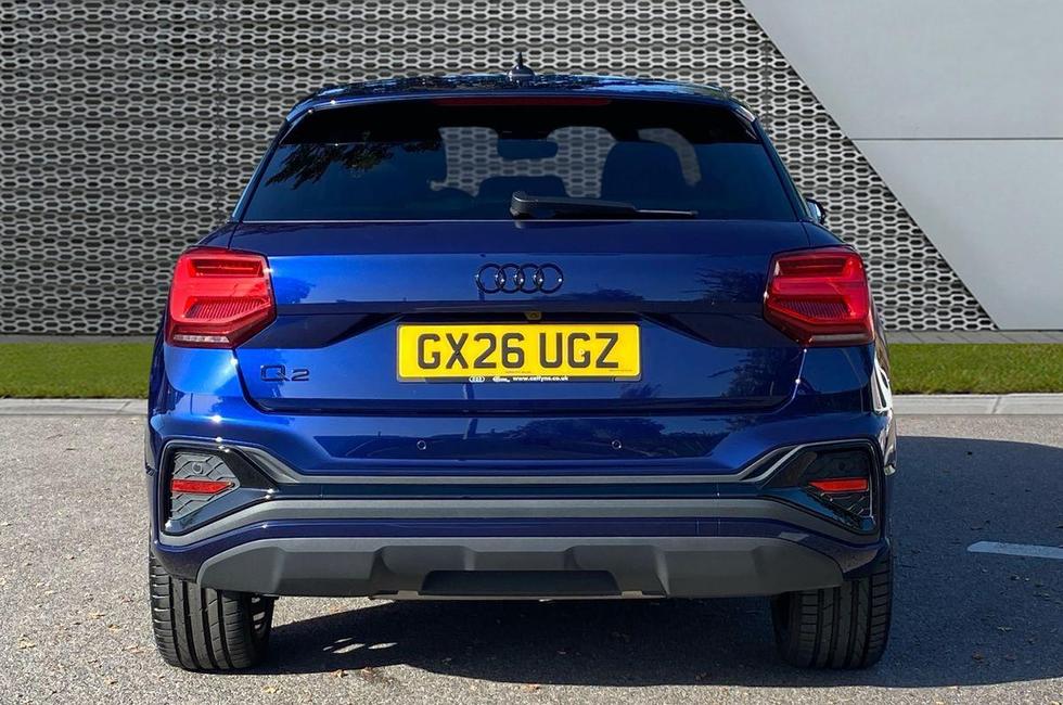 Audi Q2 Photo at-2369c1dfe4a742c59691a68e9d47d4d2.jpg