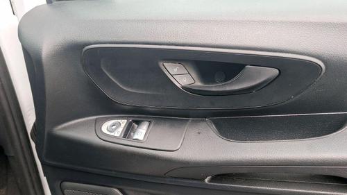 Mercedes-Benz Vito Photo at-236e934b8430406b8ad1dedc499dd4a7.jpg