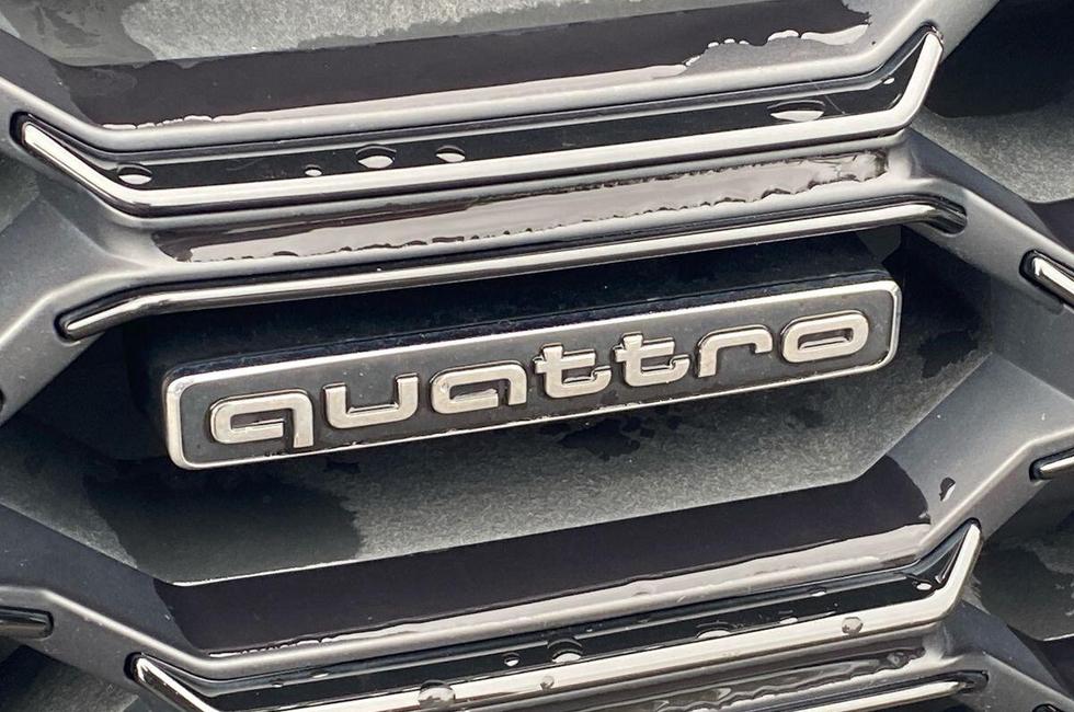 Audi Q5 Photo at-23aabd57d02e4e948b8aa36480bb3a35.jpg