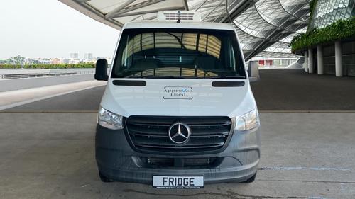 Mercedes-Benz Sprinter Photo at-23bff08687174658a93665d29503d179.jpg
