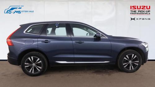 Volvo XC60 Photo at-23fe8ab9b44d4a9bb9636eb03b830e73.jpg