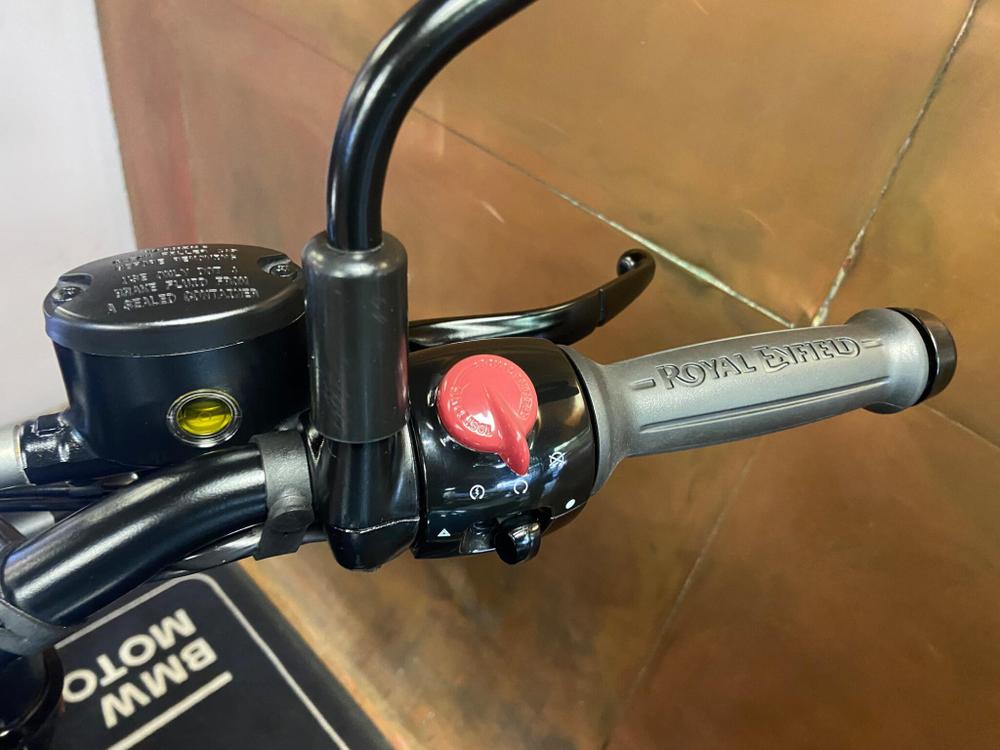 Royal Enfield Shotgun 650 Photo at-2404d340b8454a5e8eb17572e5bb3e2f.jpg