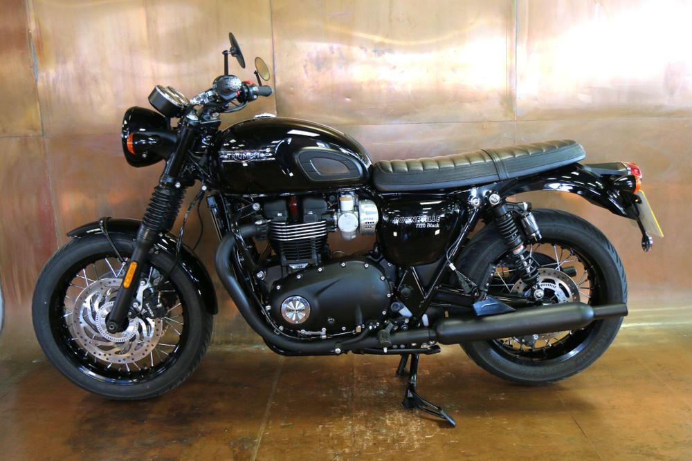 Triumph Bonneville T120 Photo at-242b4ae9046c43ff937f72deb71fc15b.jpg