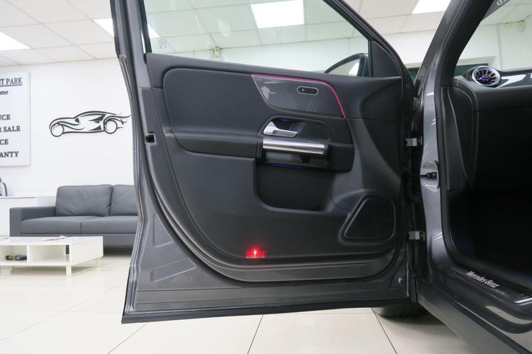 Used Mercedes-Benz GLA LO22OWF 15