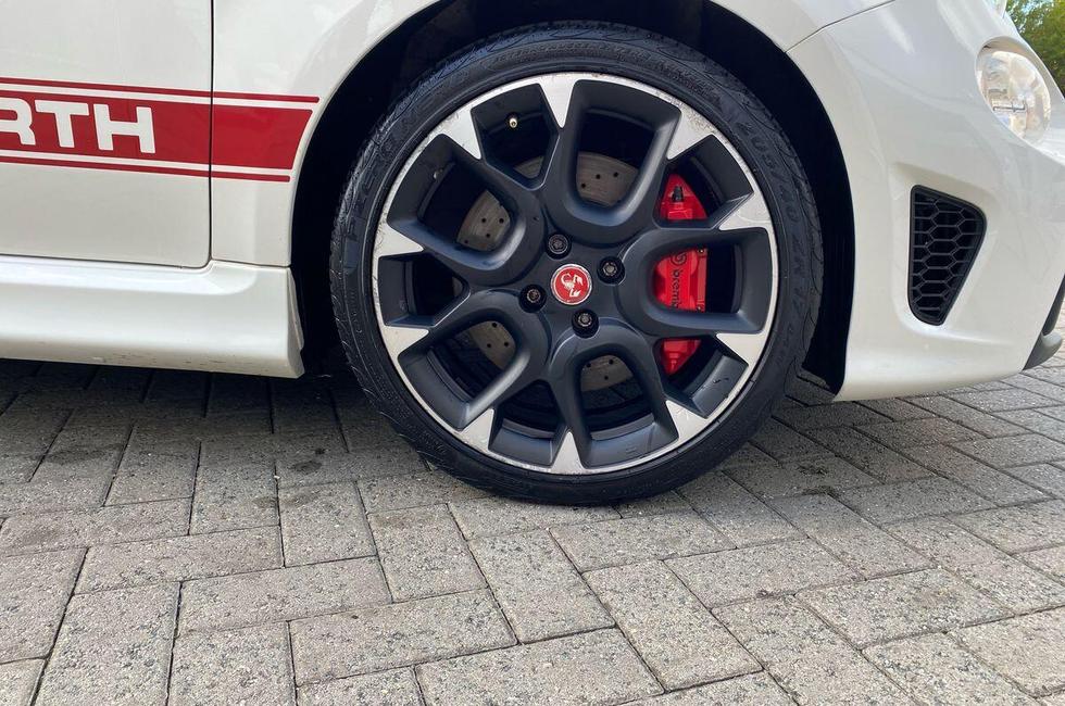 Abarth 595 Photo at-242f63239c0d40efba6c4a5b7655e147.jpg