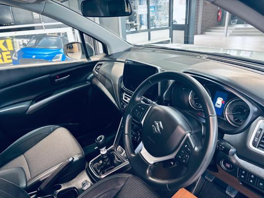 Suzuki S-Cross Photo at-243c83a610db415999a544c55dac5ae7.jpg