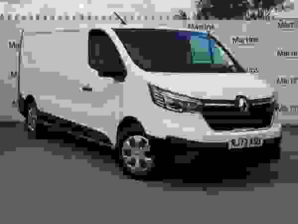 Used 2022 Renault Trafic 2.0 dCi Blue 30 Business LWB Euro 6 (s/s) 5dr White at Martins Group