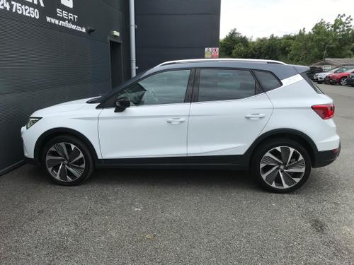 SEAT Arona Photo at-245cfe8d3c174b88af41c17947eefb05.jpg
