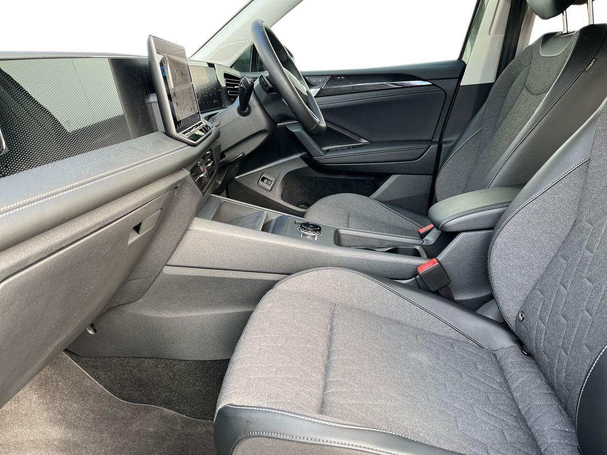 Volkswagen Tiguan Photo at-24869d7a05b840ff9634fcc6d146b742.jpg