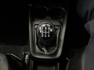 Suzuki Swift Photo 23