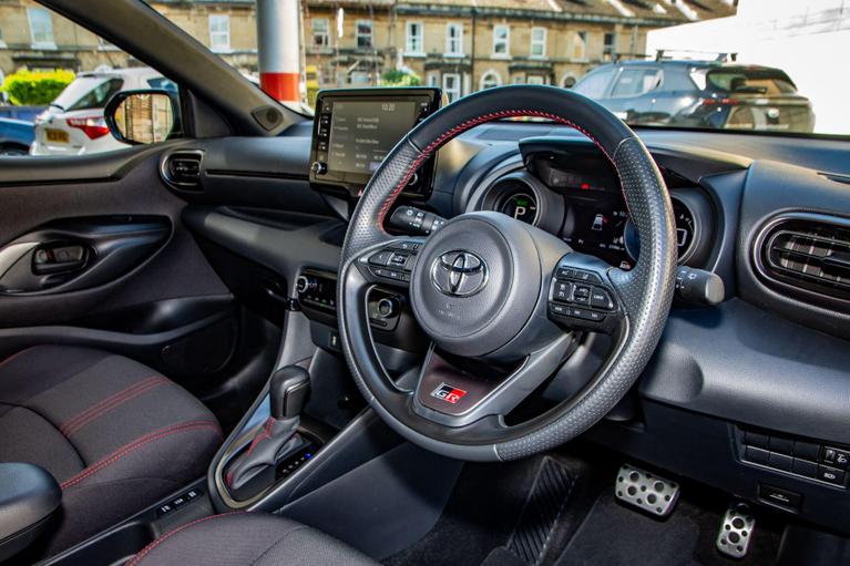 Used Toyota Yaris WU23ORG 12