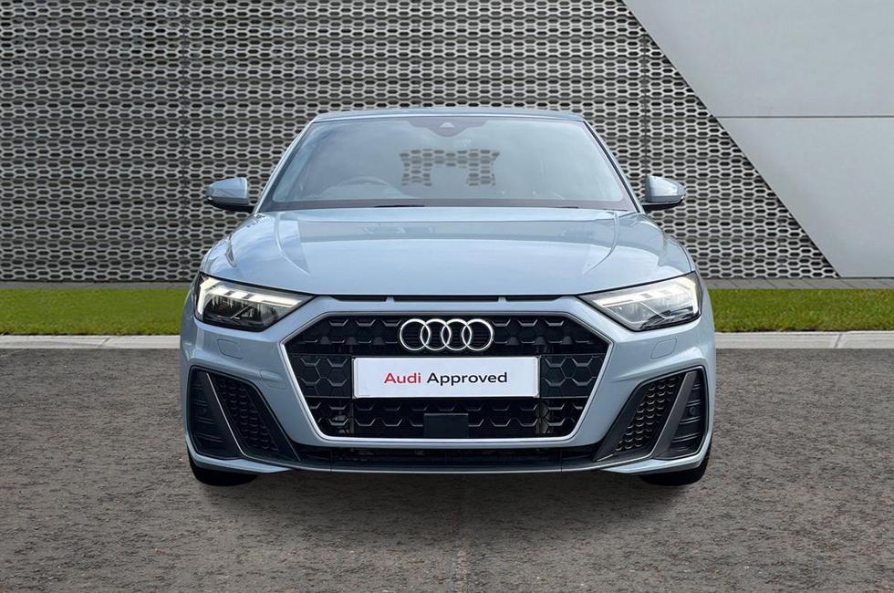 Audi A1 Photo at-24ae03ca93da46df82b1db85b8b0196b.jpg