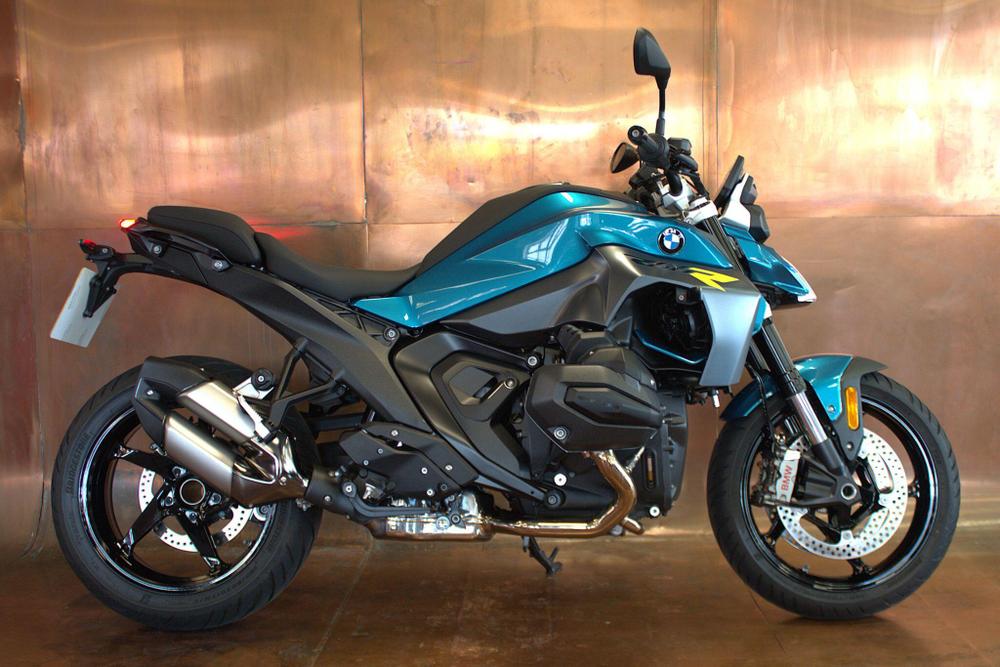 BMW R 1300 R Photo at-24aeeed4696d4971aff18b25db82b501.jpg