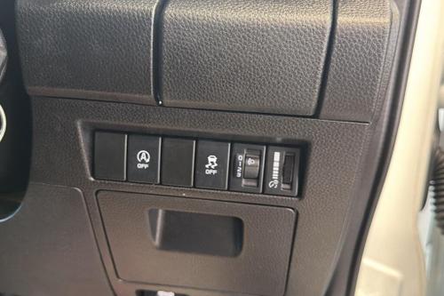 Isuzu D-MAX Photo at-24b576fba74b405cb5c99d1a152cd2cf.jpg