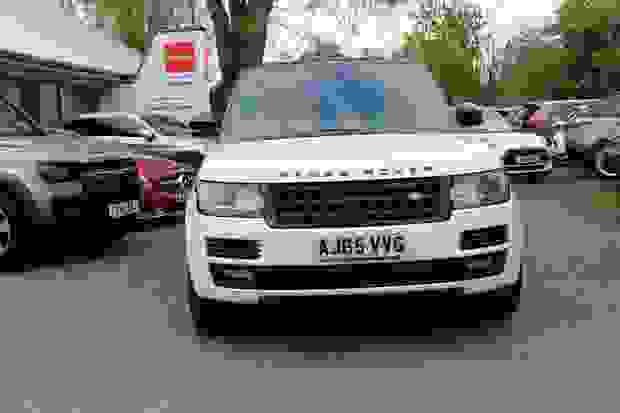 Land Rover Range Rover Photo at-24c01ff55ed042248ba488f84b4fa613.jpg