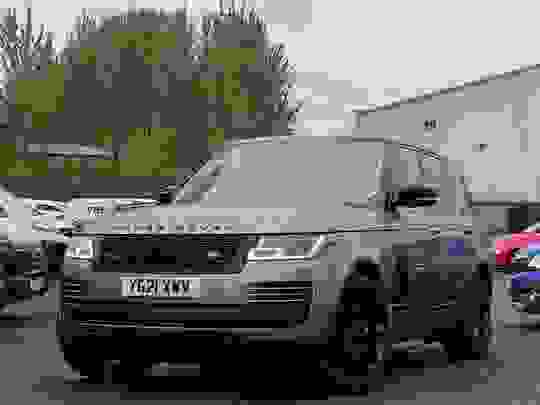 Land Rover Range Rover Photo at-2509bd097f9c489ebe6415acd7bc02fd.jpg