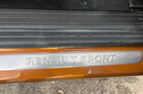 Renault Captur Photo at-25228137f39b485a831a54a518bcf1b8.jpg