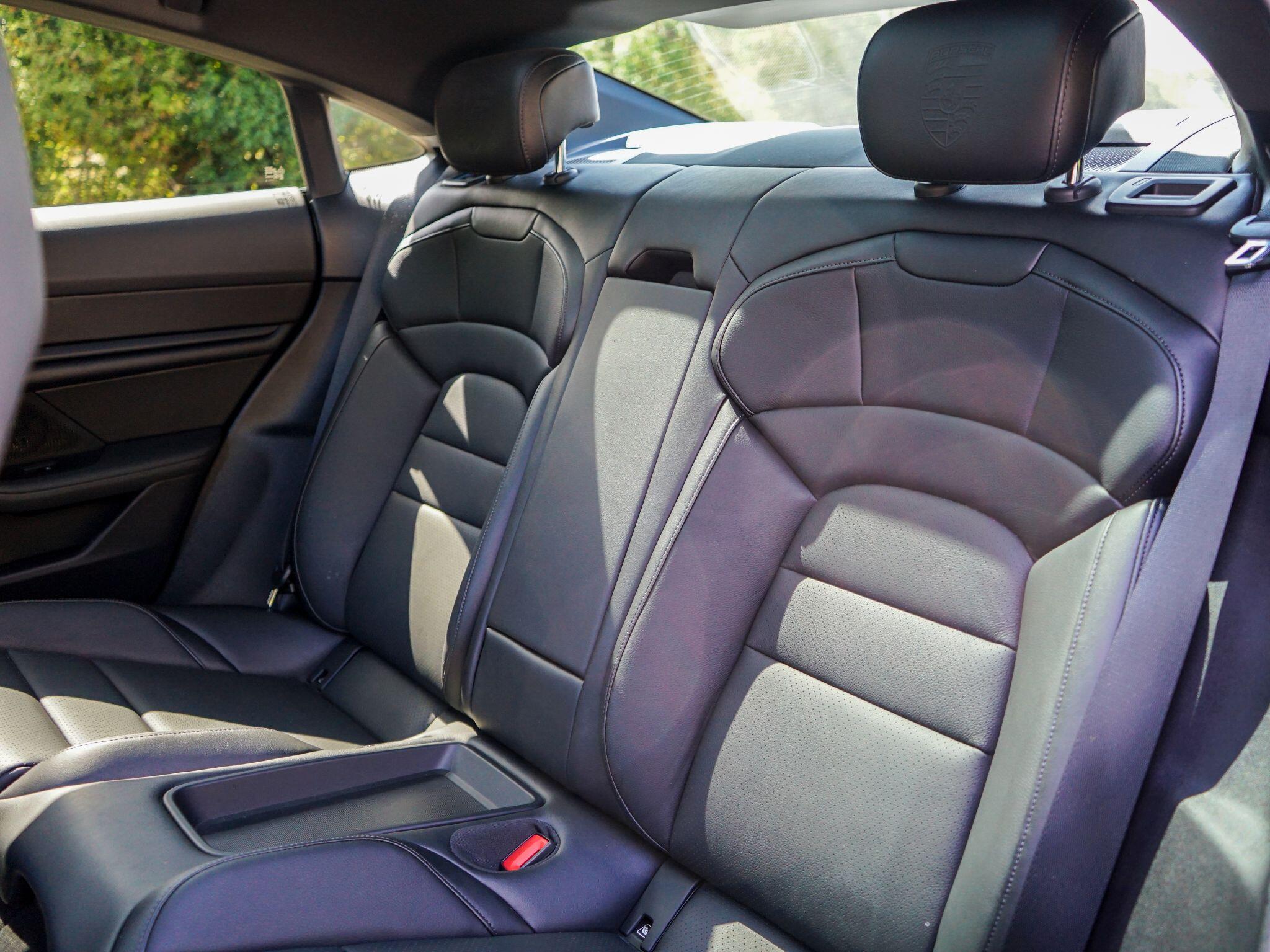 Porsche Taycan Performance 79.2kWh Auto RWD 4dr (11kW Charger) — photo 16