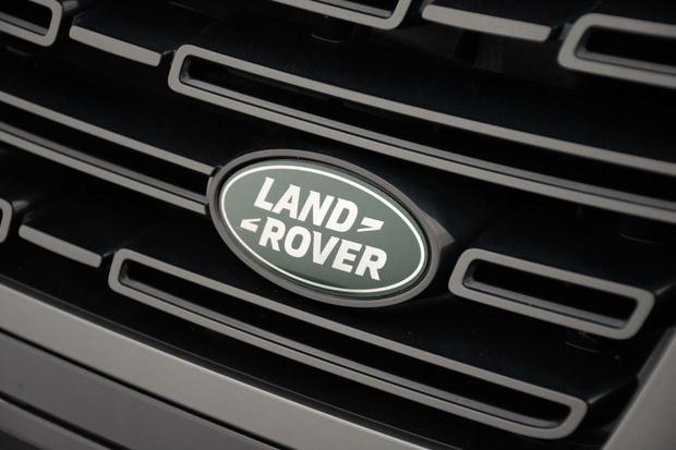 Land Rover RANGE ROVER Photo at-2569417cba6f4c859d3cb738afbdbaac.jpg