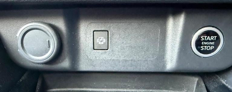 Used Nissan Qashqai WU73UXO 12