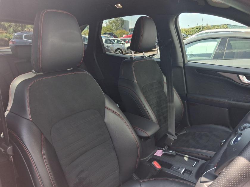 Ford Kuga Photo at-258a992990ba439090a6d96dbbd55ef7.jpg