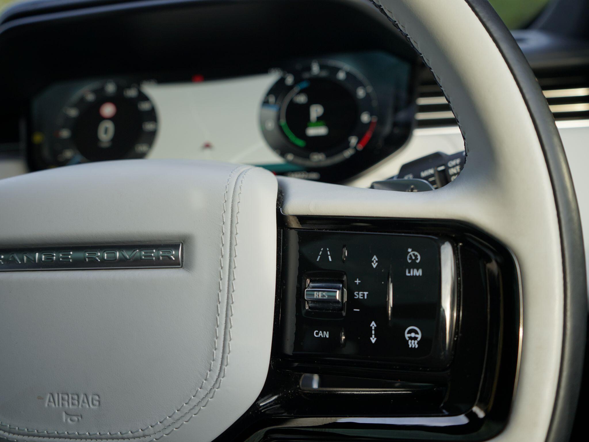 Land Rover Range Rover Sport 3.0 P440e 38.2kWh Autobiography Auto 4WD Euro 6 (s/s) 5dr — photo 45