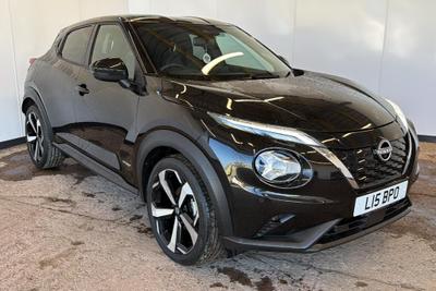 Used 2023 Nissan JUKE 1.6 Tekna SUV 5dr Petrol Hybrid Auto Euro 6 (143 ps) PEARL BLACK at Dack Vans