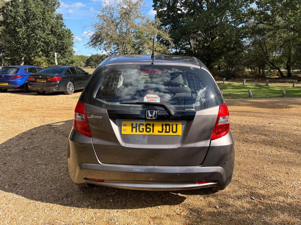 Honda Jazz Photo at-25e3a8d80d864e7fa82fc23ecbd982b7.jpg