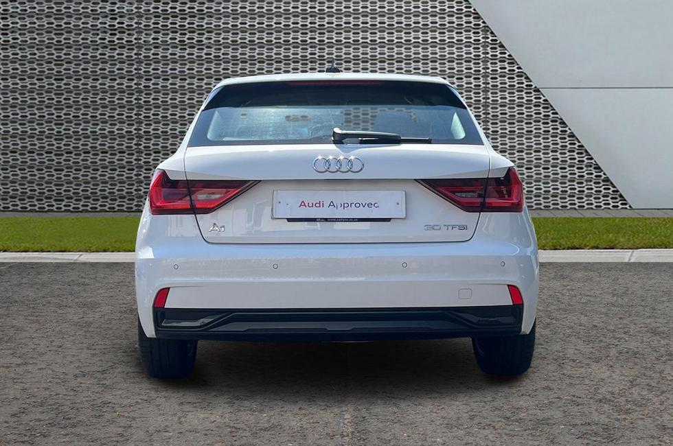 Audi A1 Photo at-2610be71d00749f9b76df06d32a9d195.jpg