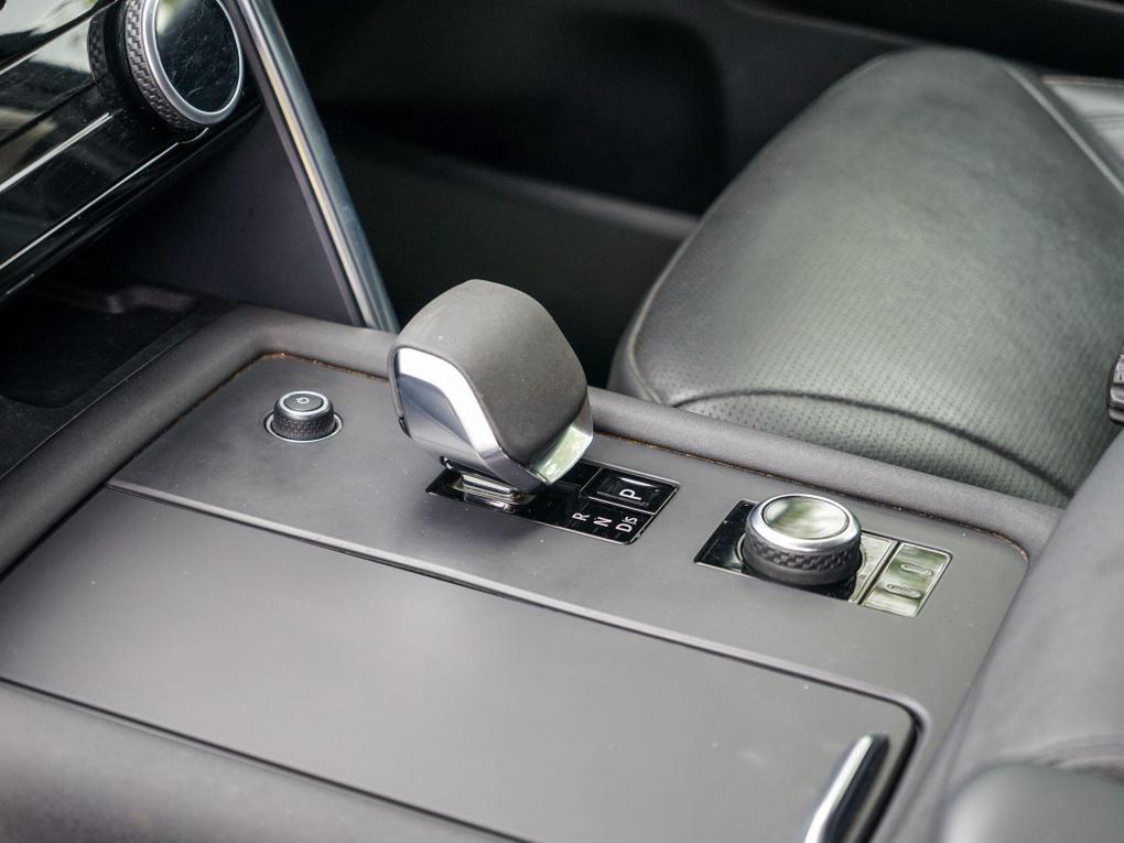 Used Land Rover Discovery AJ71EZW 17