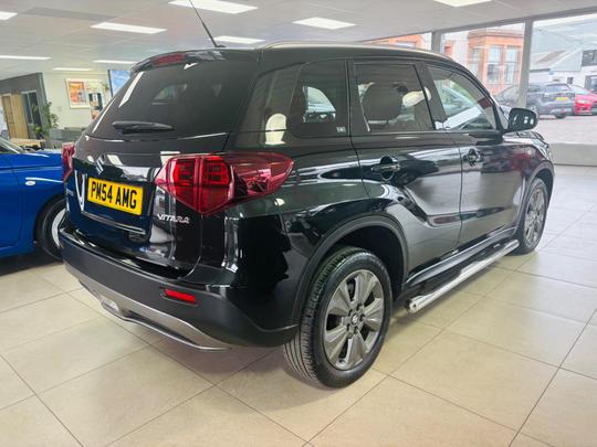 Suzuki Vitara Photo at-2646cf8f17ed43f897b0631c4a254fe3.jpg